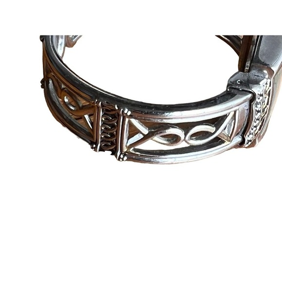 Harve Bernard Quartz Watch Filligree Metal Cuff - Picture 4 of 7